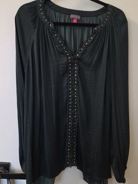 Vince Camuto Green Stud-Trim Long Sleeve Blouse